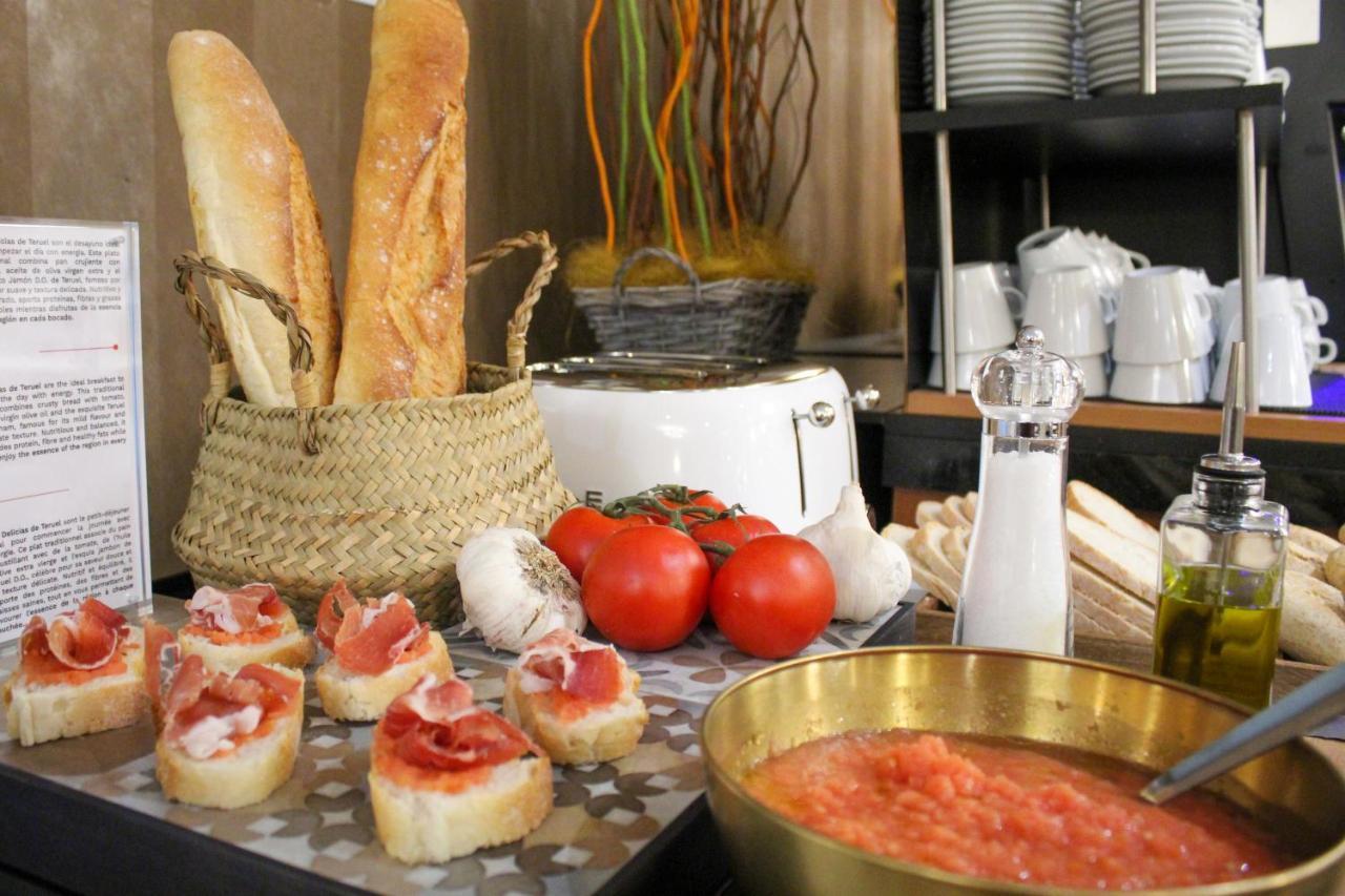 Hotel Reina Cristina 4*